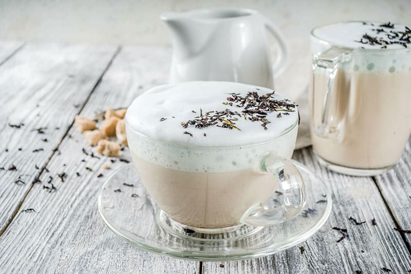 Making a delicious Lavender London Fog Tea Latte (Lavender Earl Grey Latte)