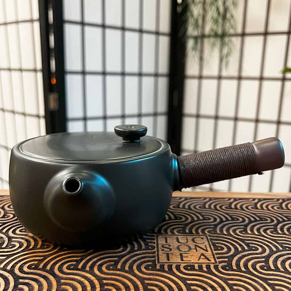 Japanese Black Side Handle Teapot (12 oz)
